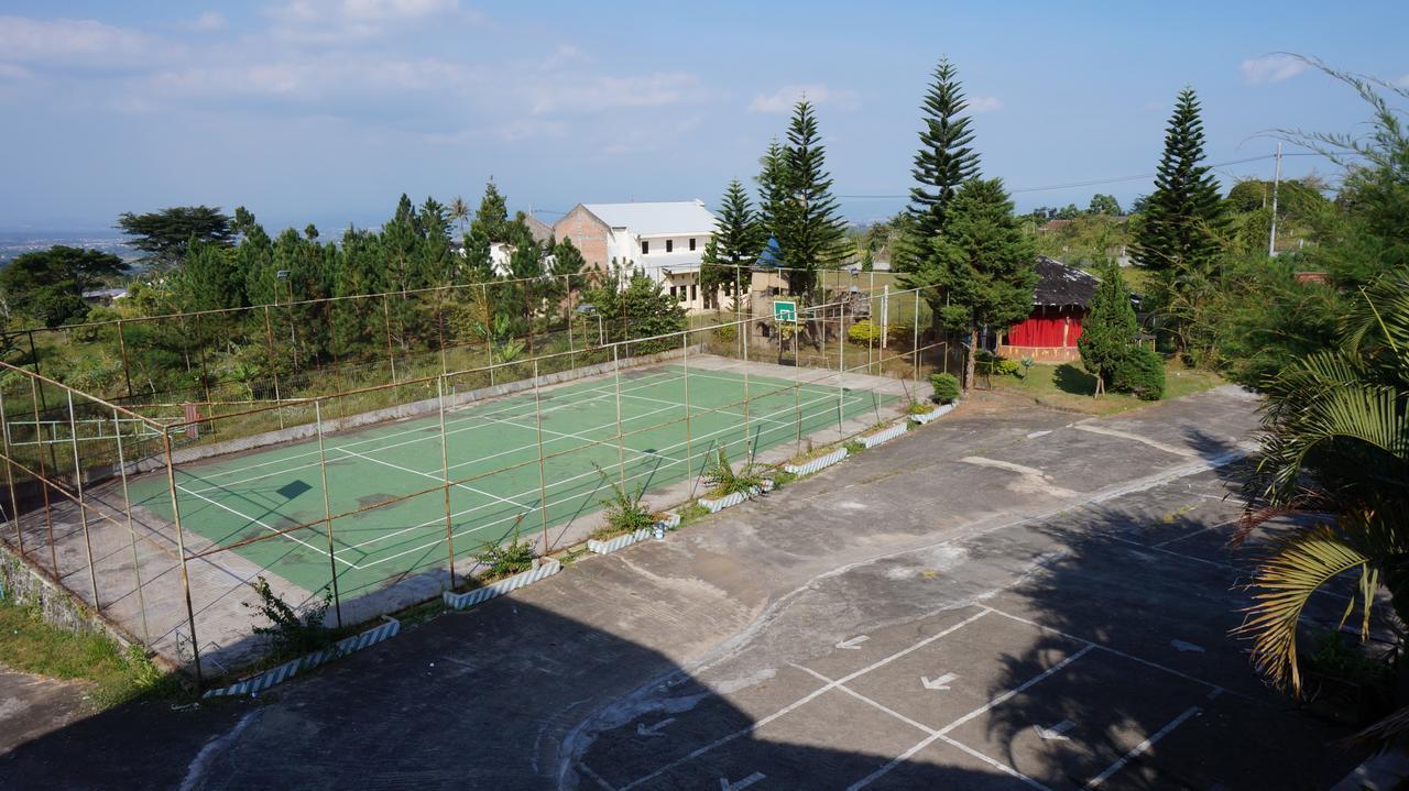 Hotel Surya Indah Batu Malang Εξωτερικό φωτογραφία