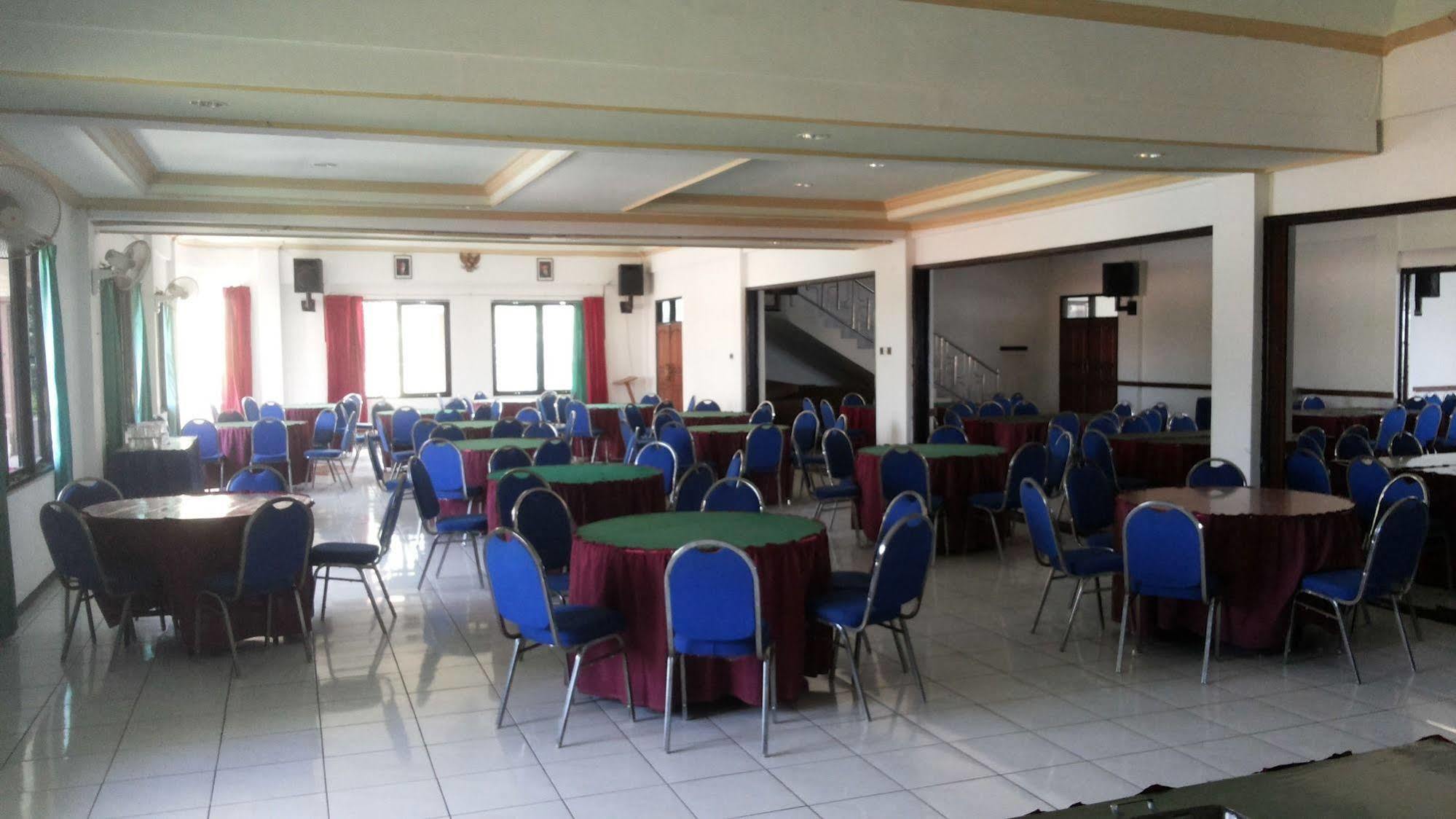 Hotel Surya Indah Batu Malang Εξωτερικό φωτογραφία