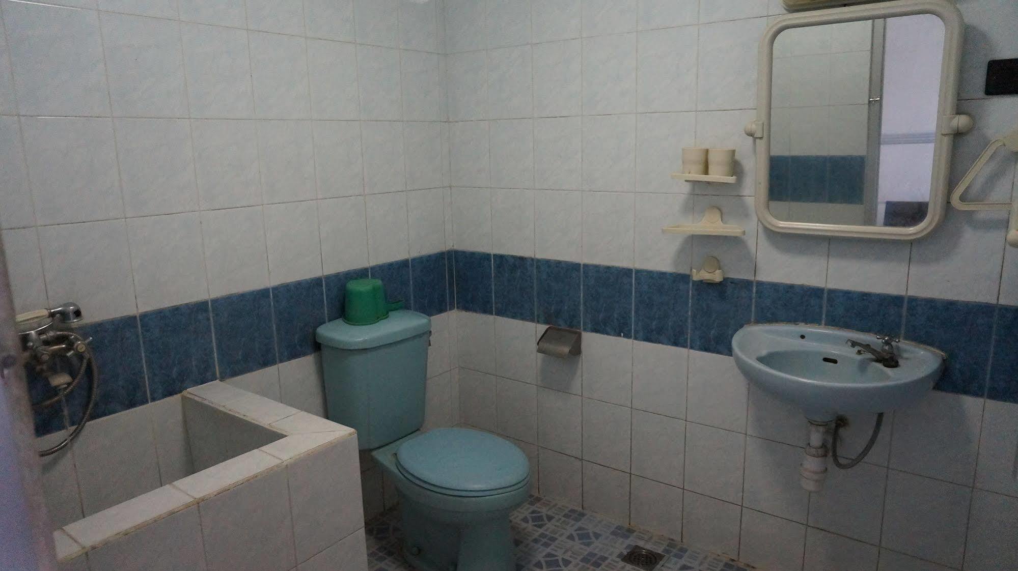 Hotel Surya Indah Batu Malang Εξωτερικό φωτογραφία